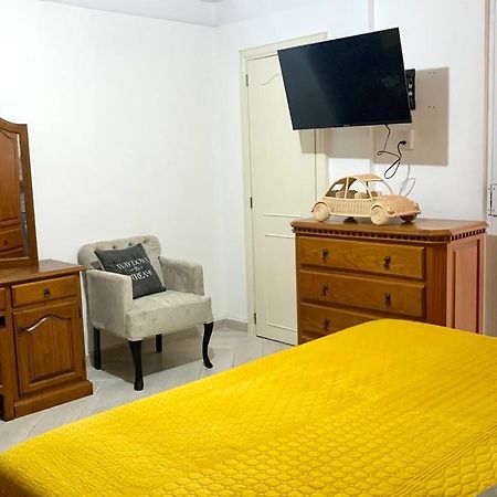 Bungamvilias Apartment Uruapan  Екстериор снимка