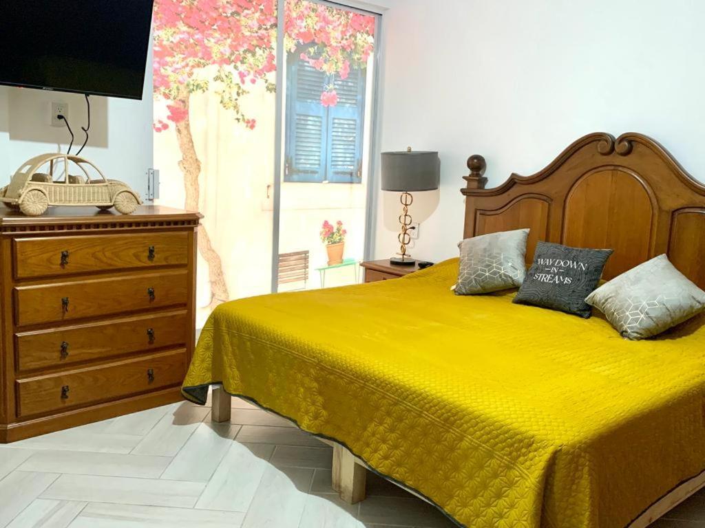 Bungamvilias Apartment Uruapan  Екстериор снимка